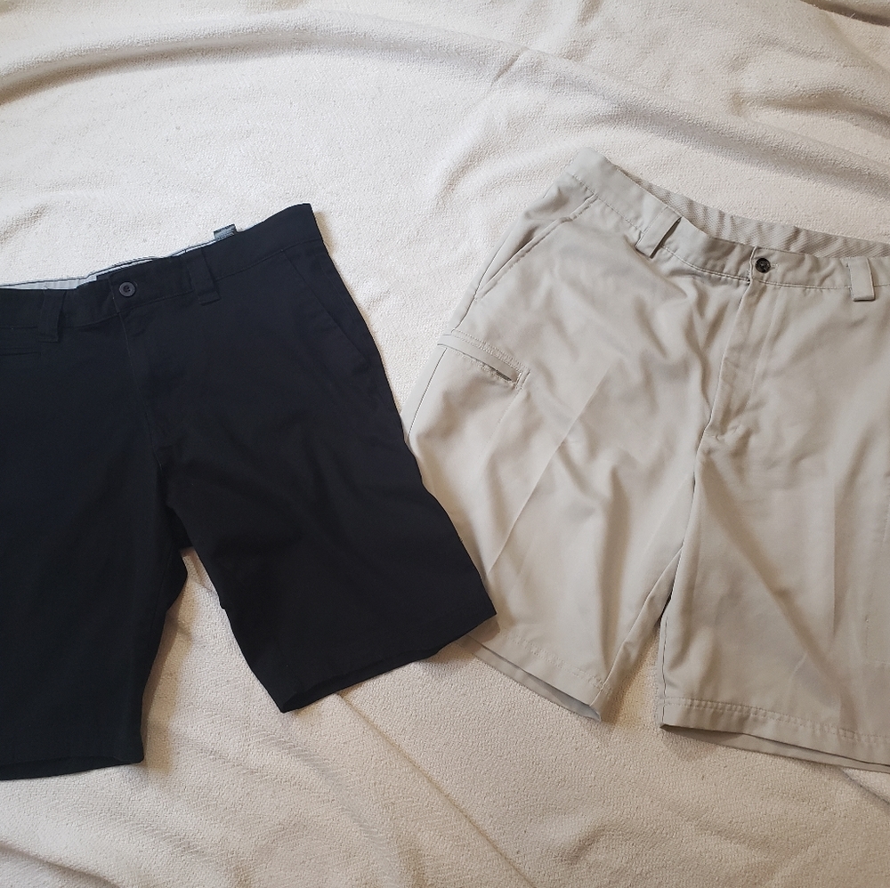 Lot of 2 men's shorts- Izod golf xfg Beverly hills polo club